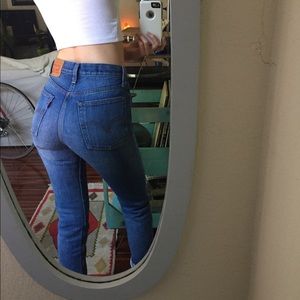 Levi’s Wedgie Fit Jeans